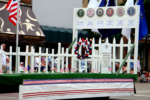 Memorial Day 2010 - Hero Float