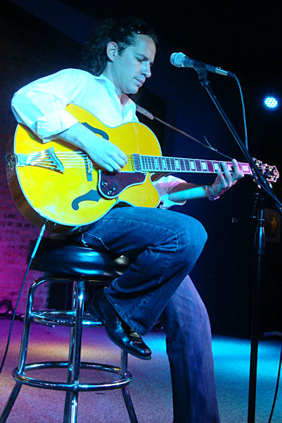 Chicago 2011 - Buddy Guy's Musician