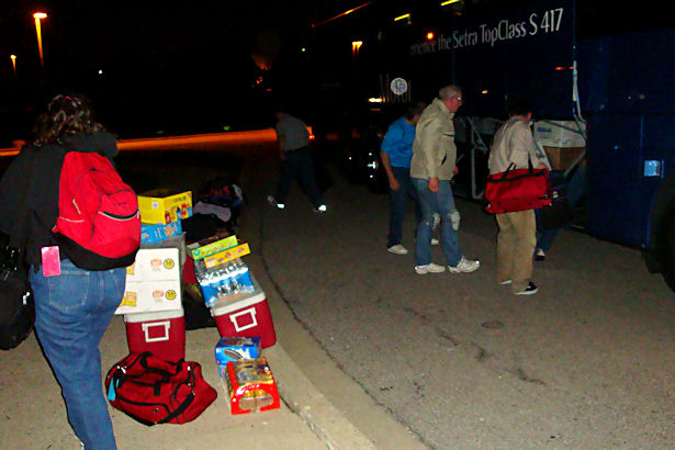 Chicago 2011 - Unpacking Bus