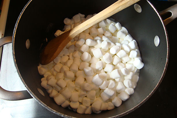 Rice Krispie Treats Recipe - Marshmallows in the Pot