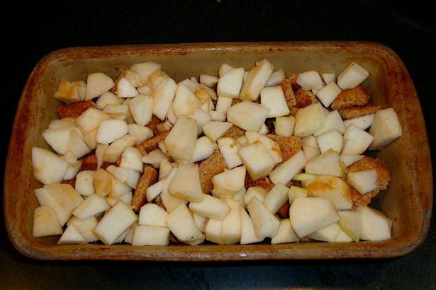 Apple Bread Pudding Recipe - Apples on Bread