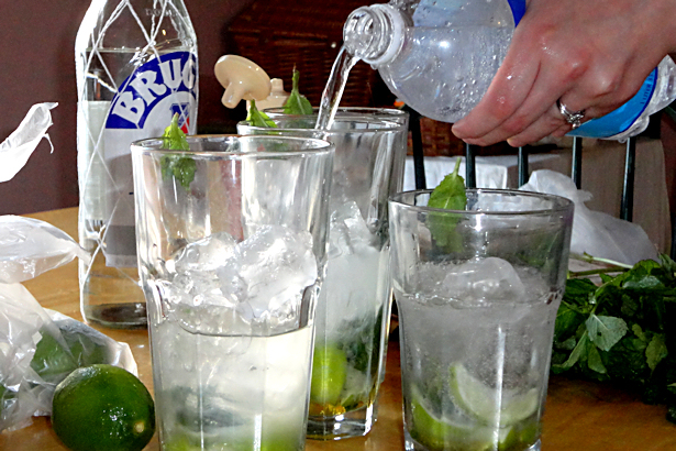 Best Mojito Recipe - Club Soda