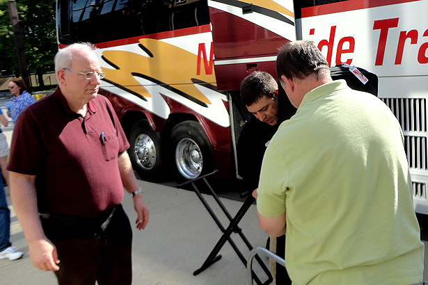 Chicago 2012 Part Two - Unloading Bus