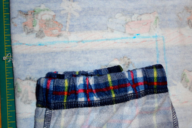  Make Kid's Pajama Pants - Drawing the Waist