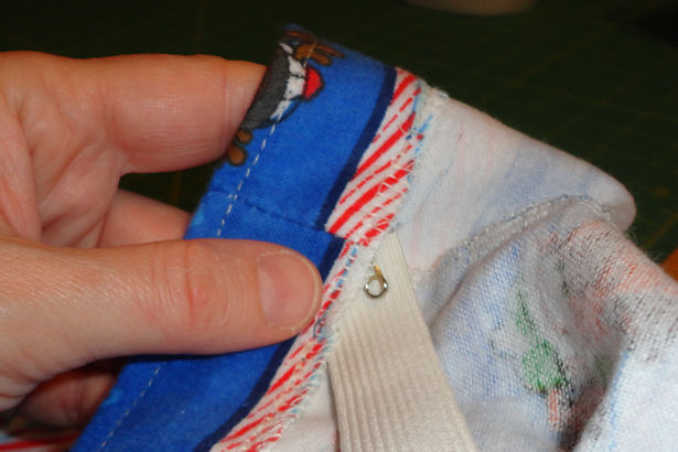  Make Kid's Pajama Pants - Insert Elastic