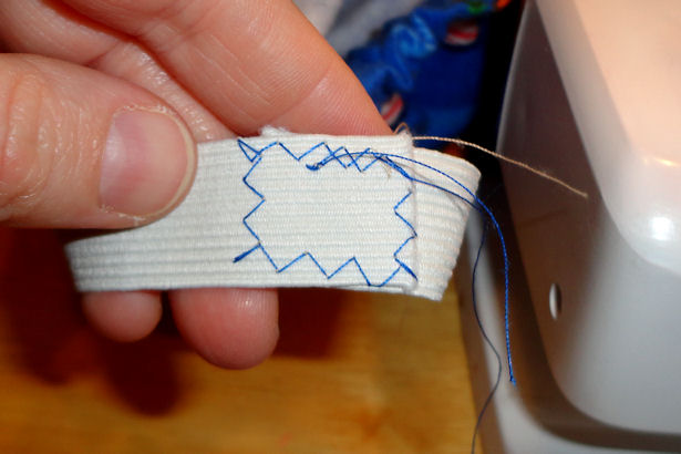 Make Kid's Pajama Pants - Stitch Elastic
