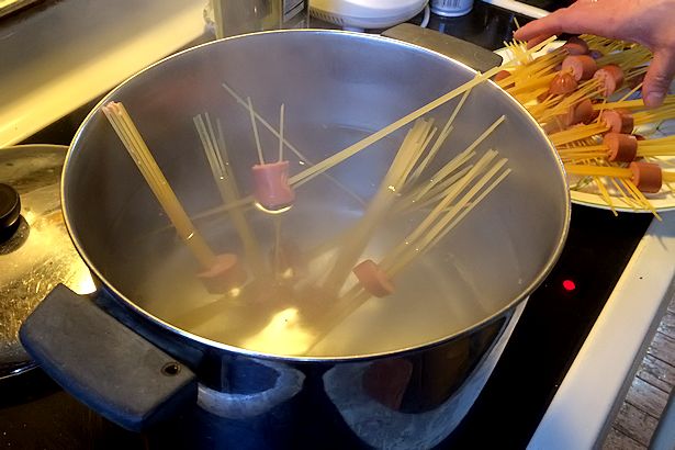 Hot Dog Squid Recipe - Squids in Boiling Water