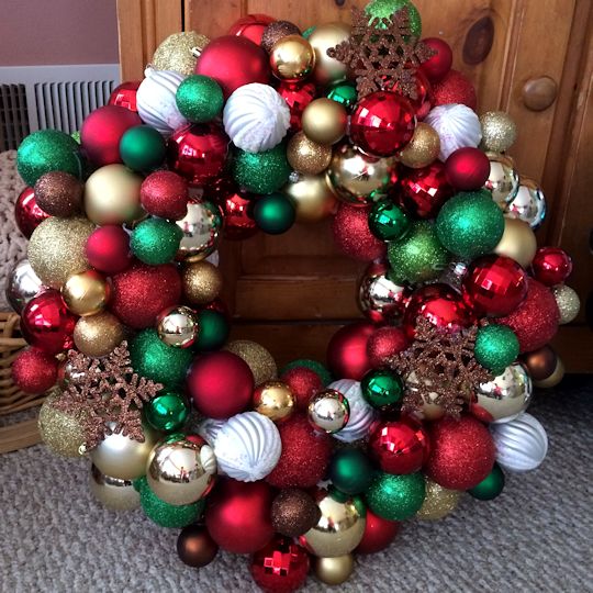 How To Make an Ornament Wreath