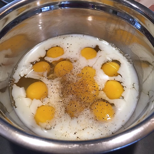 Easy Crock Pot Breakfast Casserole Recipe - Eggs