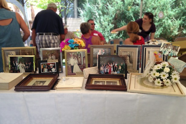 Anniversary Picnic - Wedding Photo Table