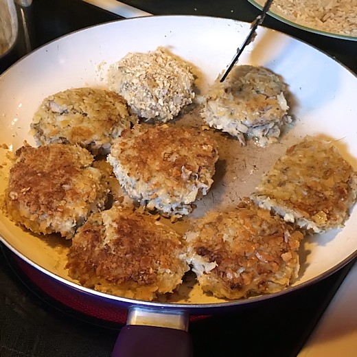 Mrs. Duvall's Crab Cake Recipe - Flip Crab Cakes