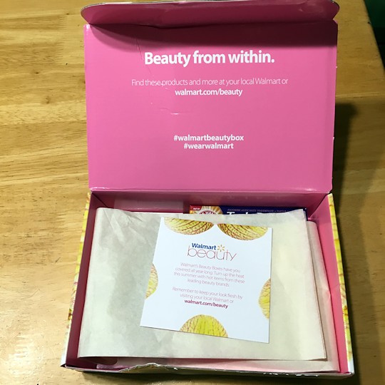 Walmart Beauty Box Summer 2016 - Inside