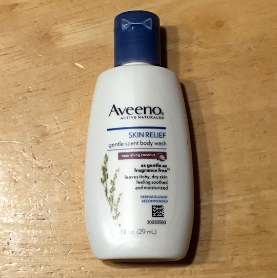 Walmart Beauty Box Summer 2016 - Aveeno Body Wash