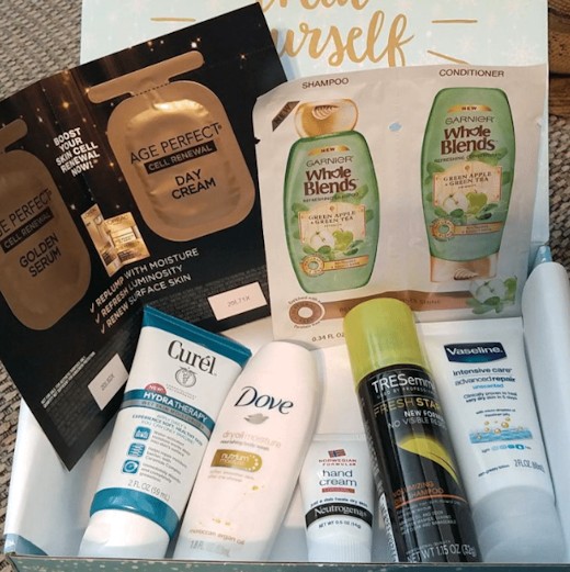 Walmart Beauty Box Winter 2016 - Trendsetter